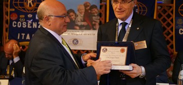 SOSTEGNO AI GIOVANI IN DIFFICOLTÀ, IL KIWANIS SI PRESENTA 