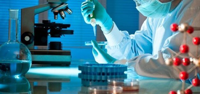 Coronavirus, i biologi calabresi restano fuori dal piano assunzioni per contrastare l'emergenza