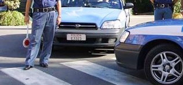 Controlli della polizia a Catanzaro e provincia: 18 denunce, identificate 4721 persone
