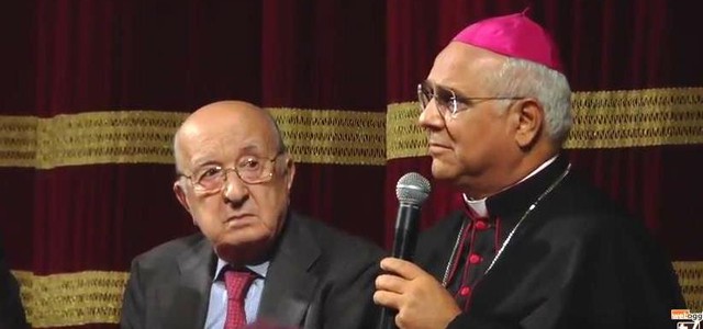 I cattolici in politica, le riflessioni di De Mita e Mons. Bertolone al Politeama (VIDEO)