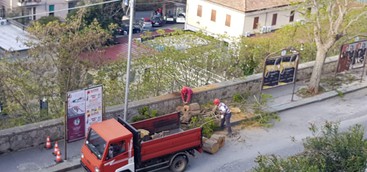 Catanzaro, Via Piave: partito rifacimento marciapiede, al termine verranno piantati nuovi alberi (FOTO)